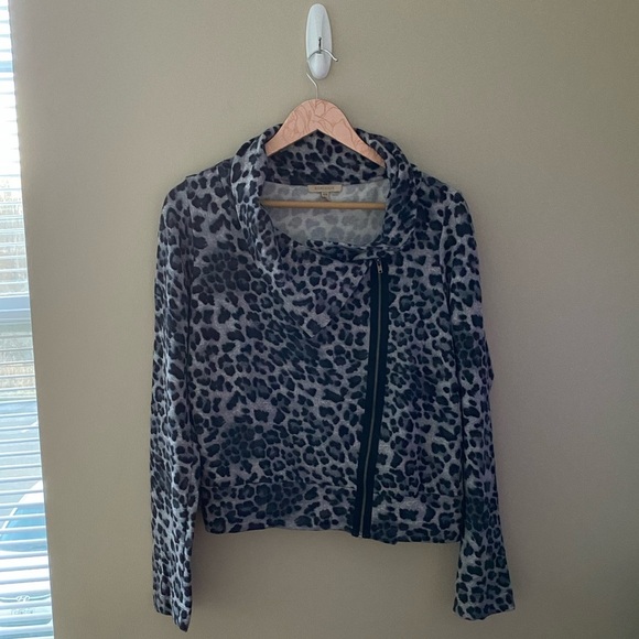 Women’s Anthropologie Bordeaux Gray Leopard Print Moto Zip Up Jacket Size Medium - Picture 3 of 6